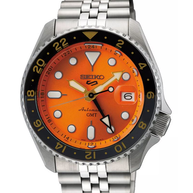 Seiko 5 Sports Automatic GMT forfra