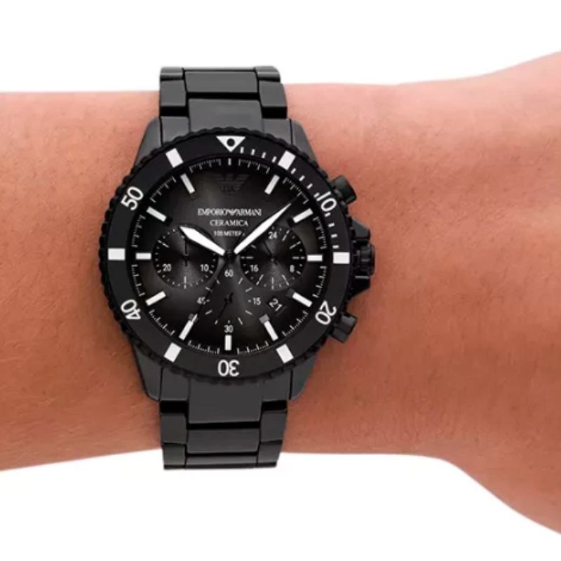 Emporio Armani Diver Ceramic på armen