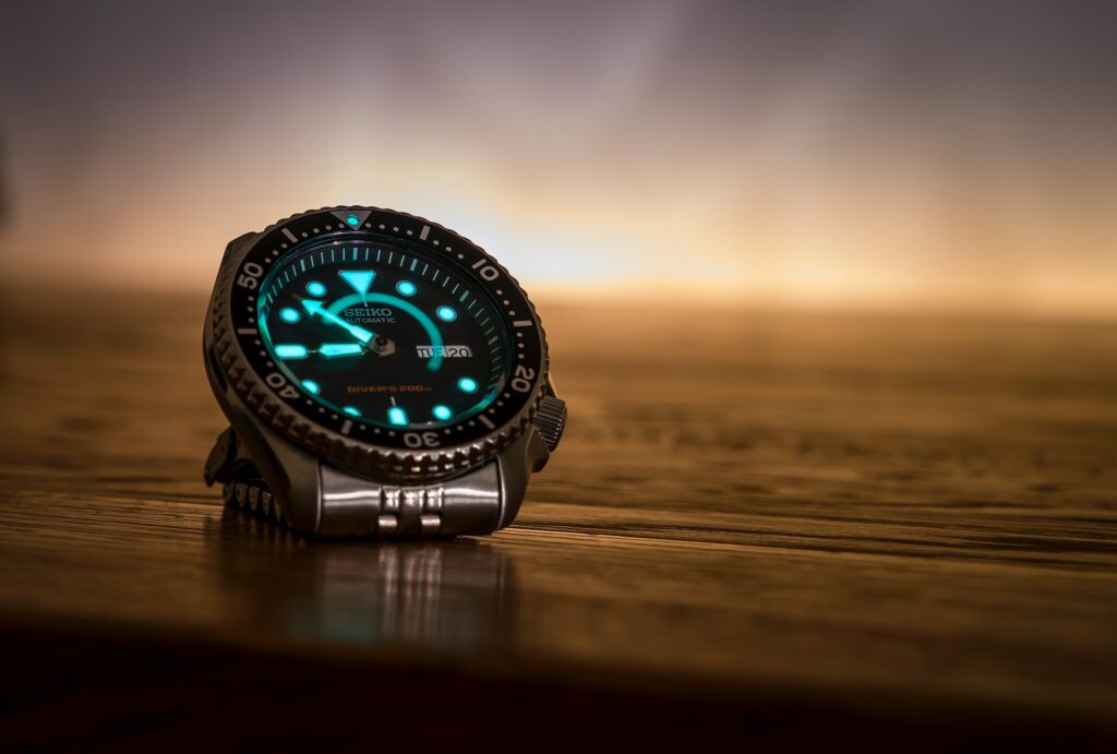 Seiko klokke med lysende urskive